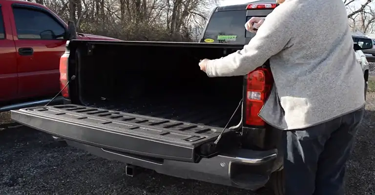 How Wide Is a Full-size Pickup Truck Bed