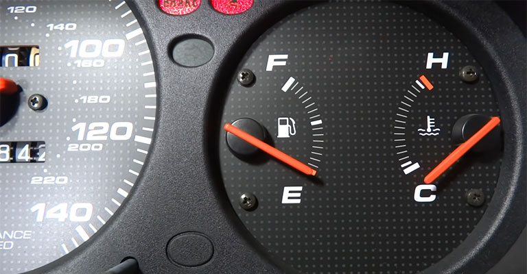 Fuel Gauge Slow to Update after Refueling: Causes and Fixes