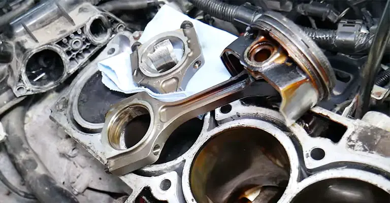 Signs that the connecting rod has failed