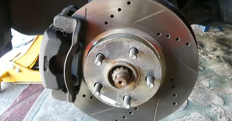Why Do My Brakes Clunk When I Stop