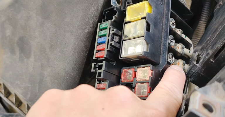 Replace the fuse with new ones of the same amperage as the old one