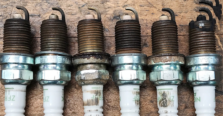 Loose or bad spark plugs